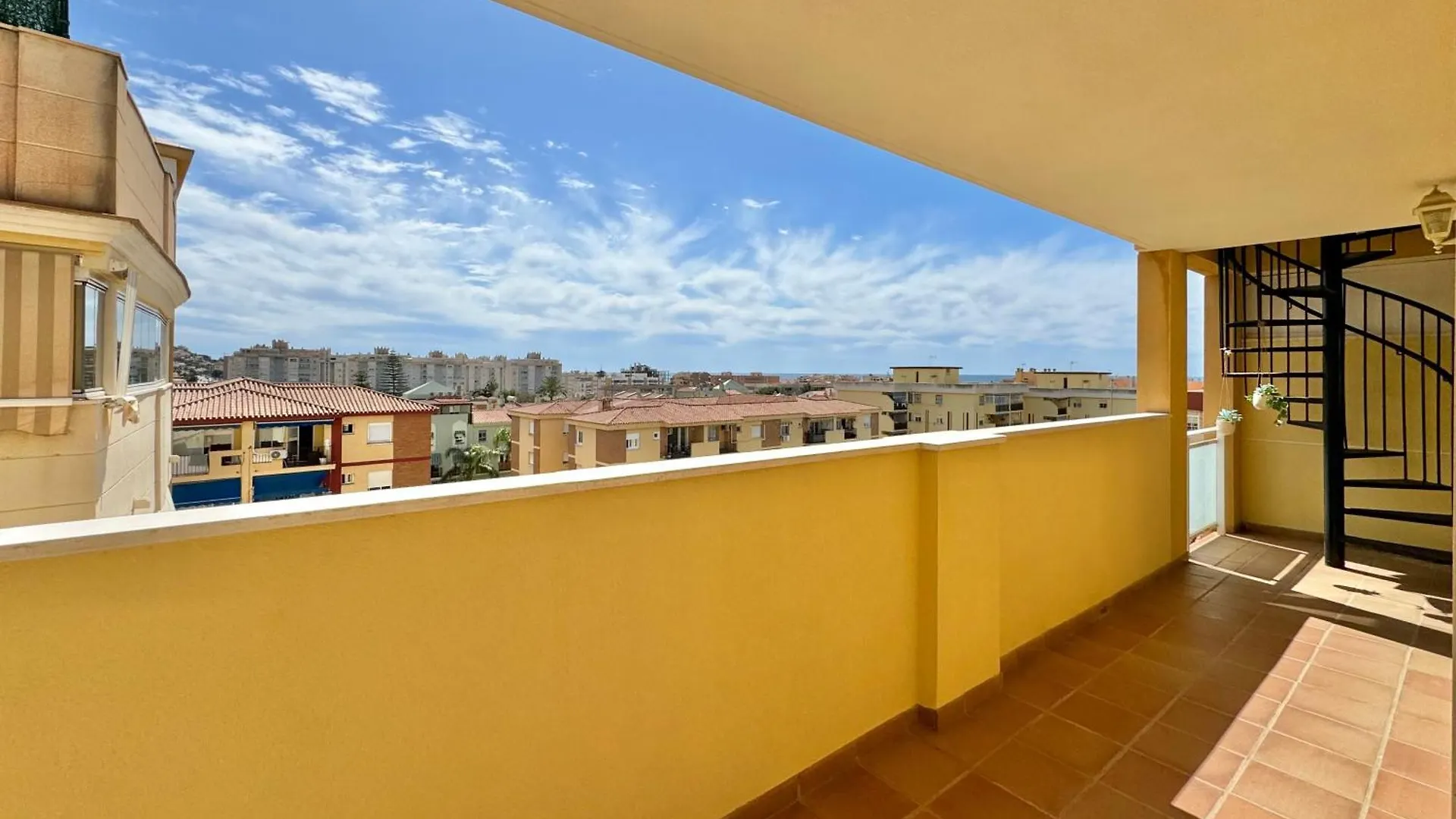 Appartement Impresionante Atico Con Garaje à Rincón de la Victoria